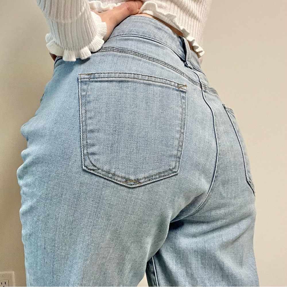Talbots Petites Flawless-Five Pocket Boyfriend Blue Jeans